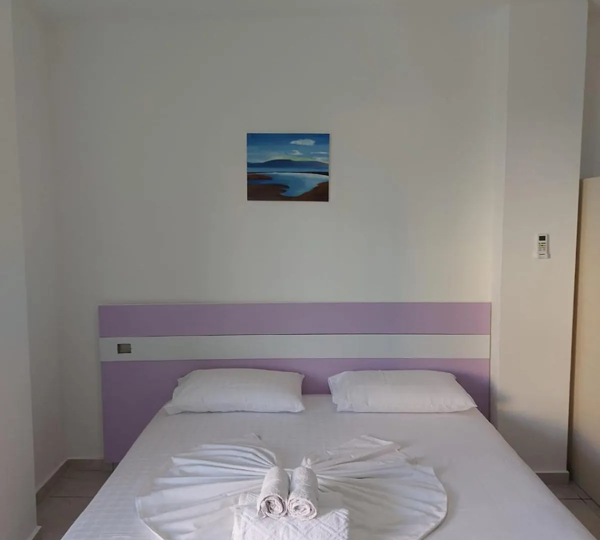 Triad Vlorë Albanien